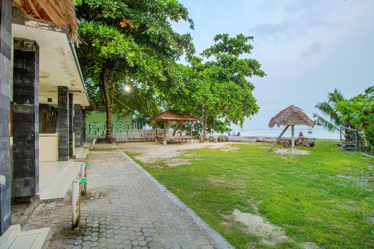 Guerilla Dive Lodge Pulau Pari Yakarta Exterior foto