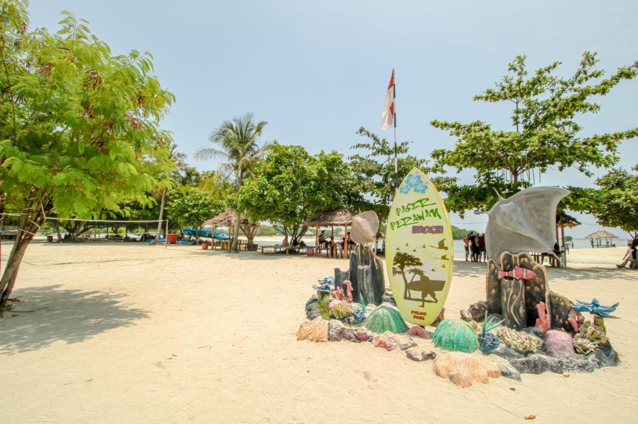 Guerilla Dive Lodge Pulau Pari Yakarta Exterior foto